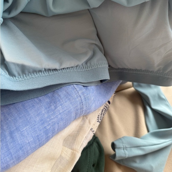 Bloom Enerbloom Light Blue workout Top with built in Bra - Picture 3 of 4